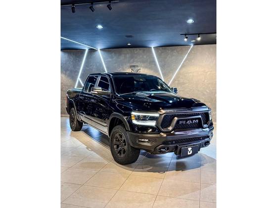 RAM 1500 5.7 V8 GASOLINA REBEL CD 4X4 AUTOMÁTICO